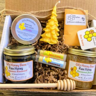 honey gift box with Christmas tree candle